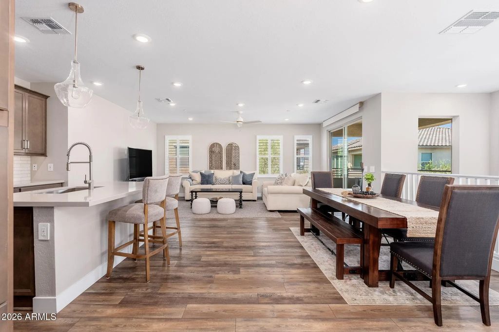 762 E Ginko Avenue (unit 201), Gilbert
