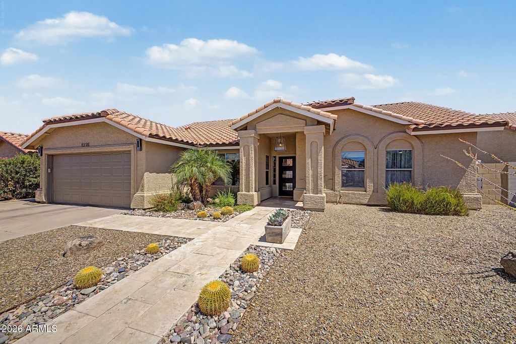 1008 W Barcelona Drive, Gilbert