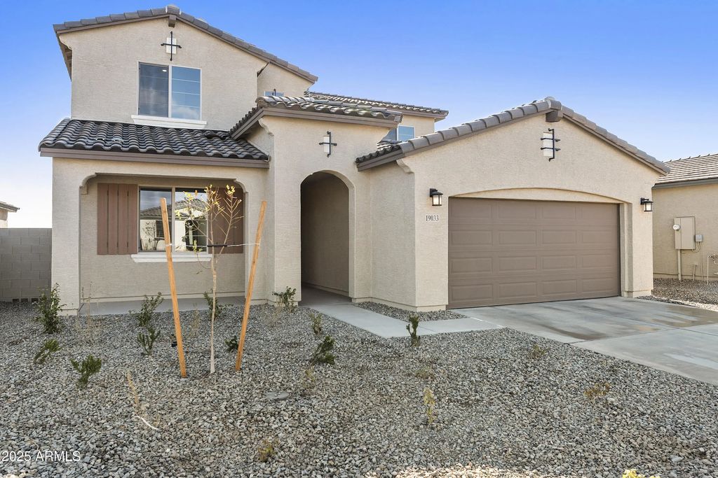 19033 W Rose Lane, Waddell