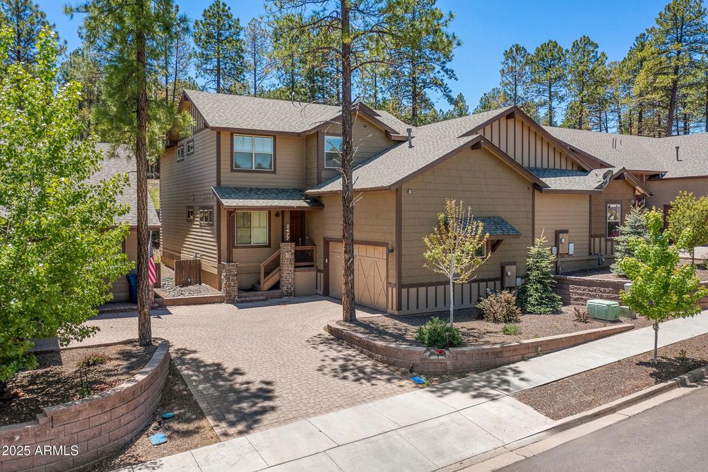 2477 W Mission Timber Circle, Flagstaff
