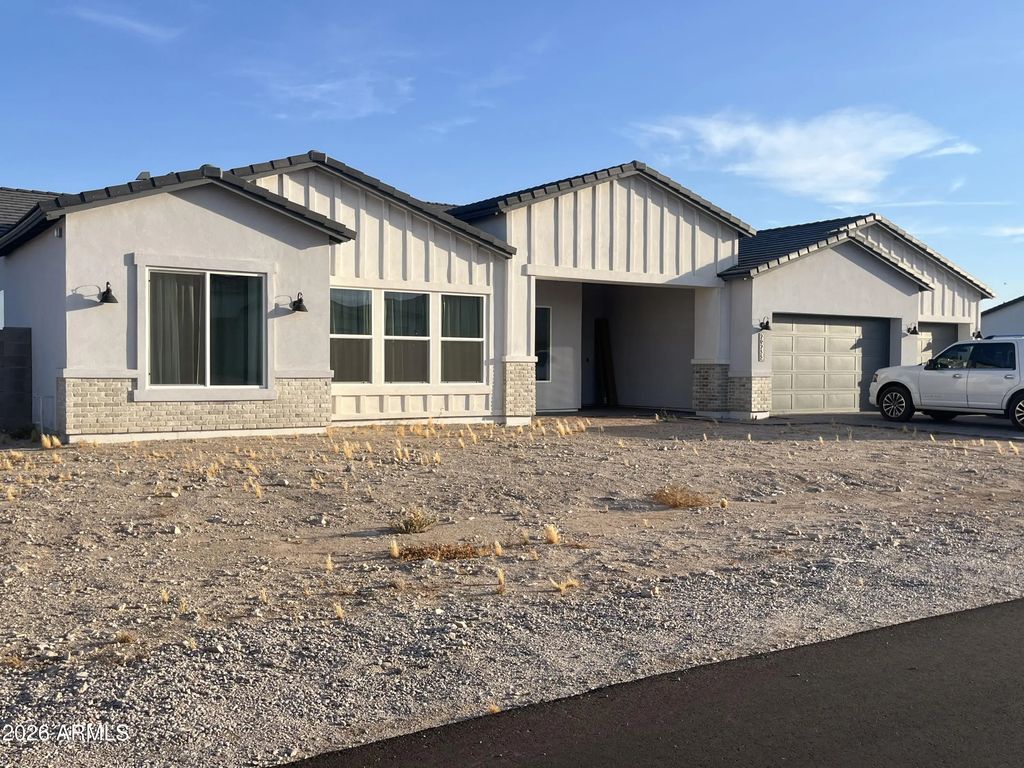 20255 W Highland Avenue, Litchfield Park