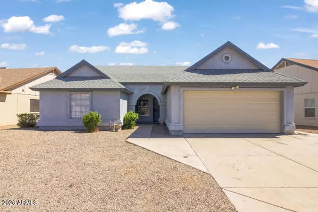 10111 W Colter Street, Glendale