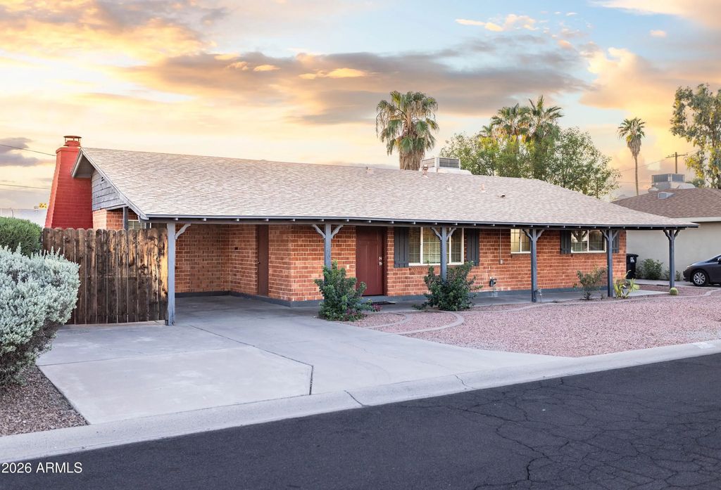 1720 N 75th Place, Scottsdale