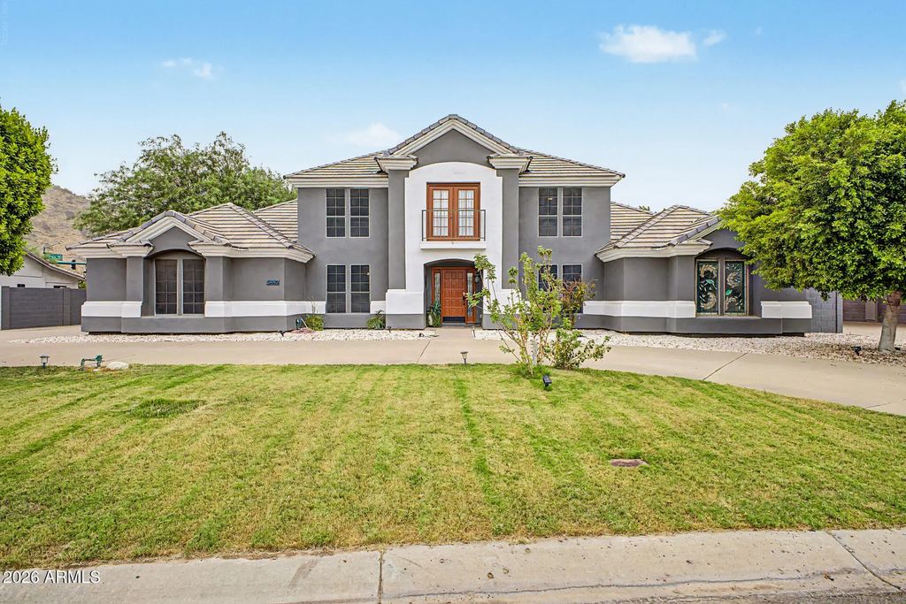 5442 W Fallen Leaf Lane, Glendale