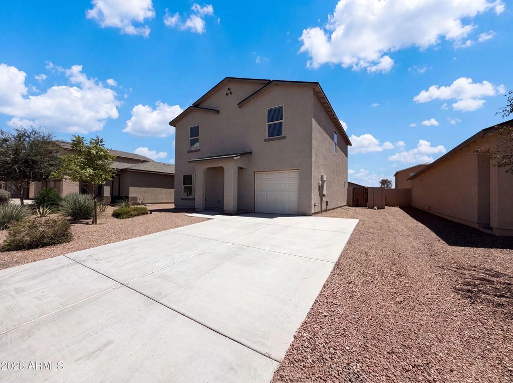 137 W Dewey Avenue, Coolidge