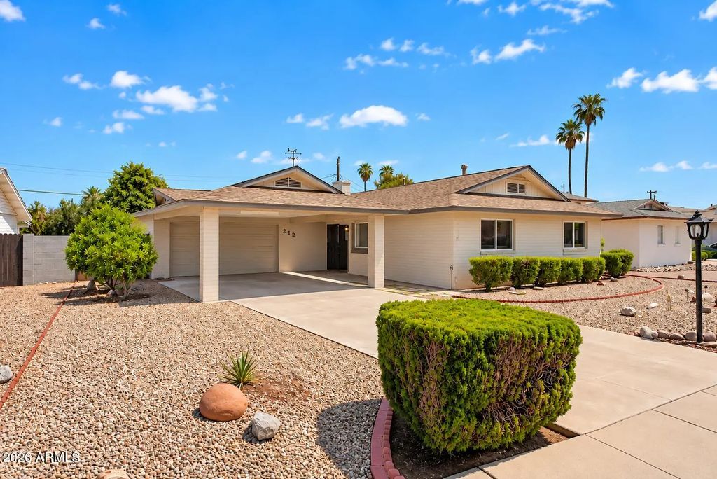 212 E Minton Drive, Tempe