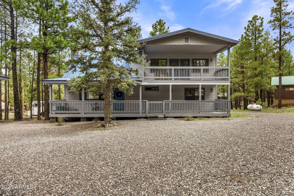 31 County Road N1022, Greer
