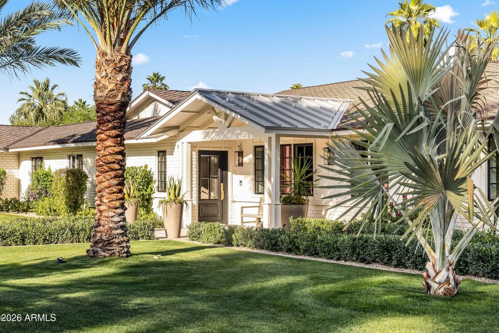 5801 N 70th Place, Paradise Valley
