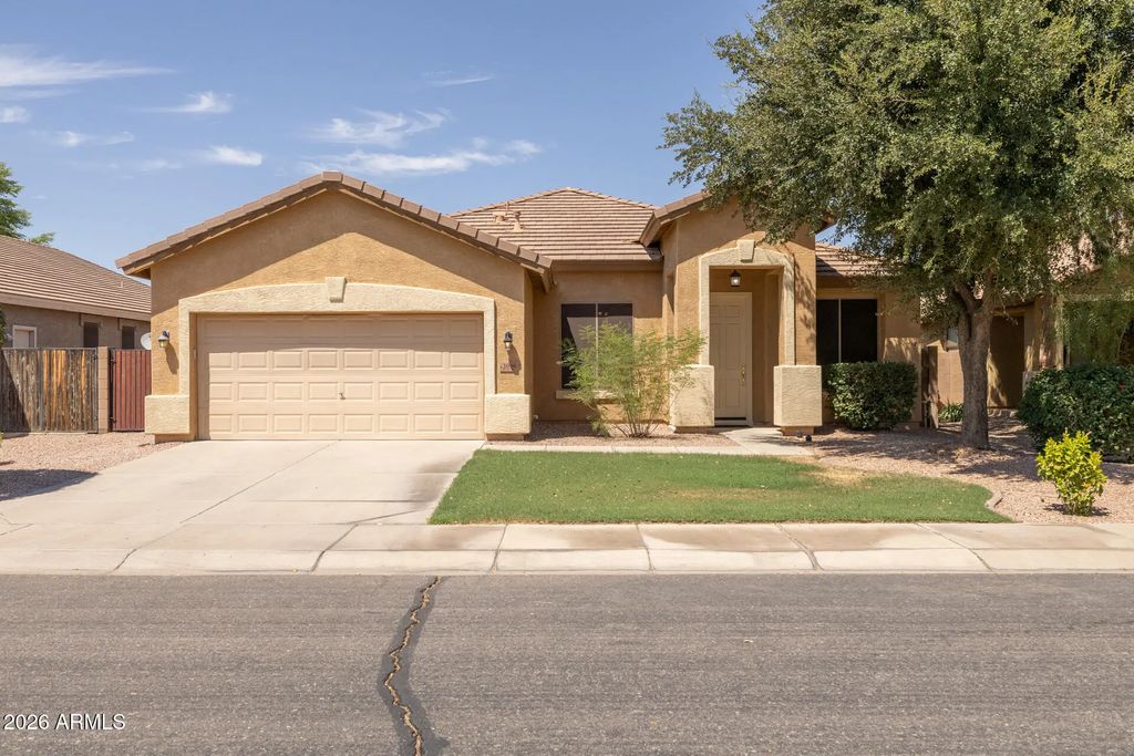 3096 E Kingbird Place, Chandler