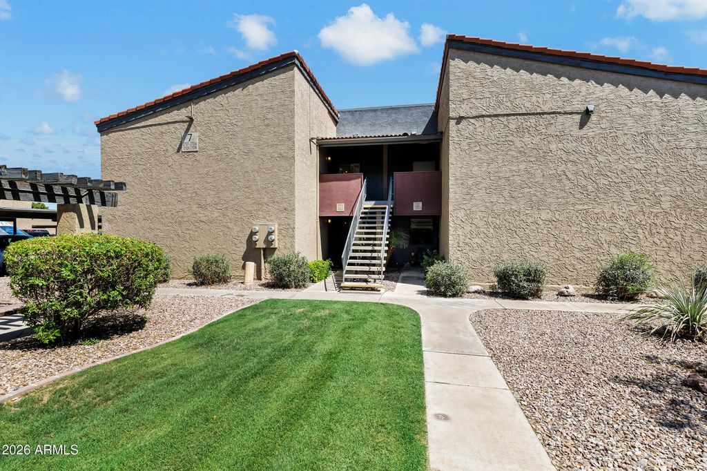 1730 W Emelita Avenue (unit 2102), Mesa