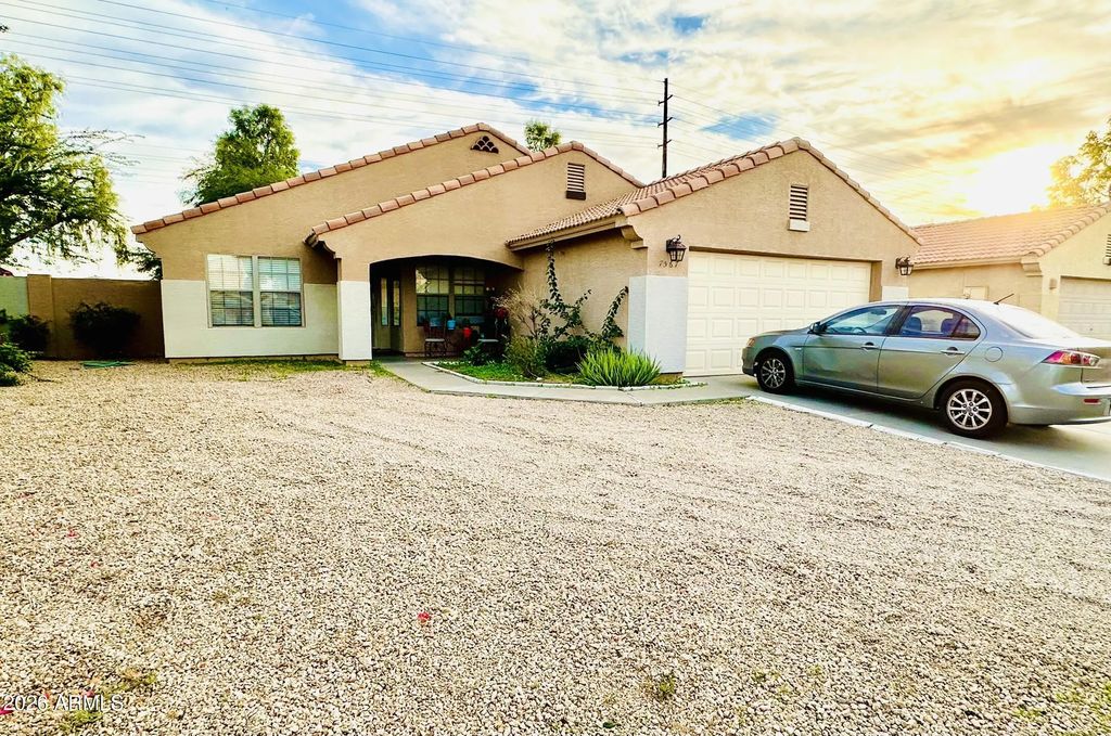 7567 W Pasadena Avenue, Glendale