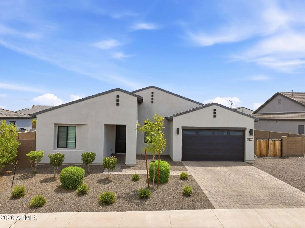 7527 N 84th Avenue, Glendale