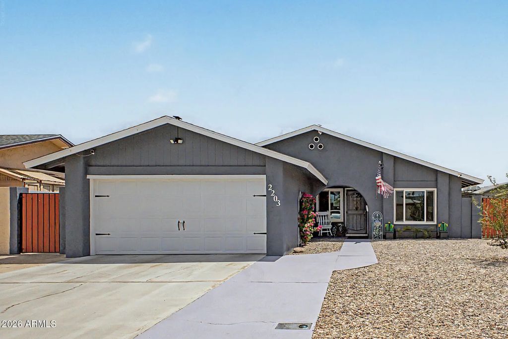 2203 W El Moro Avenue, Mesa