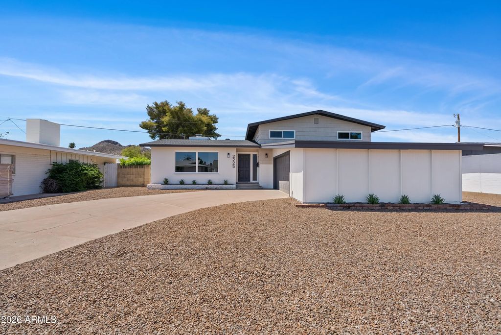 2225 E Nisbet Road, Phoenix