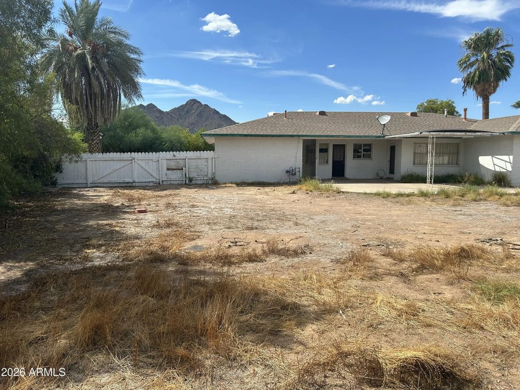 5031 N 69th Place, Paradise Valley