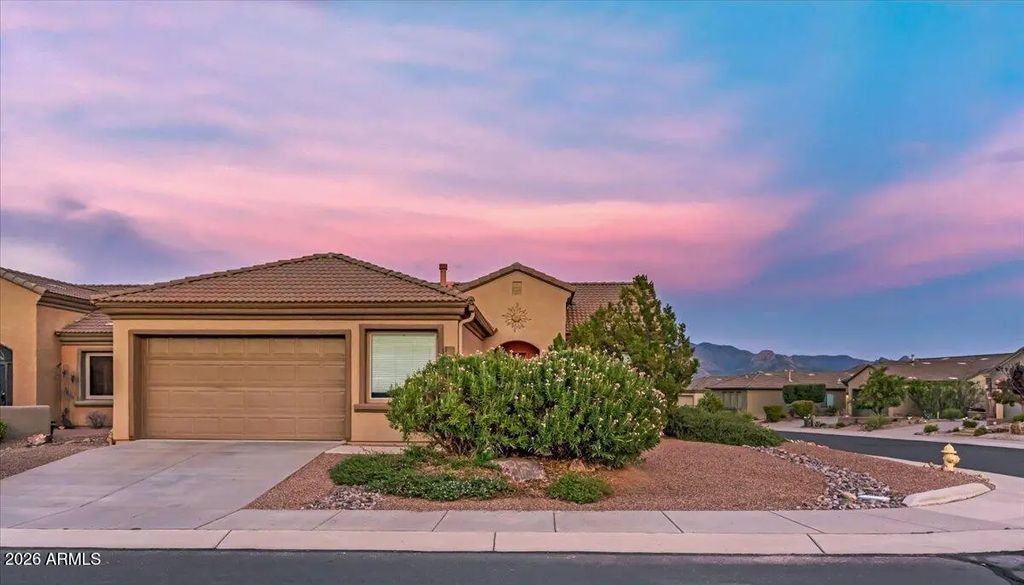 5957 S Meadow Hills Loop, Green Valley