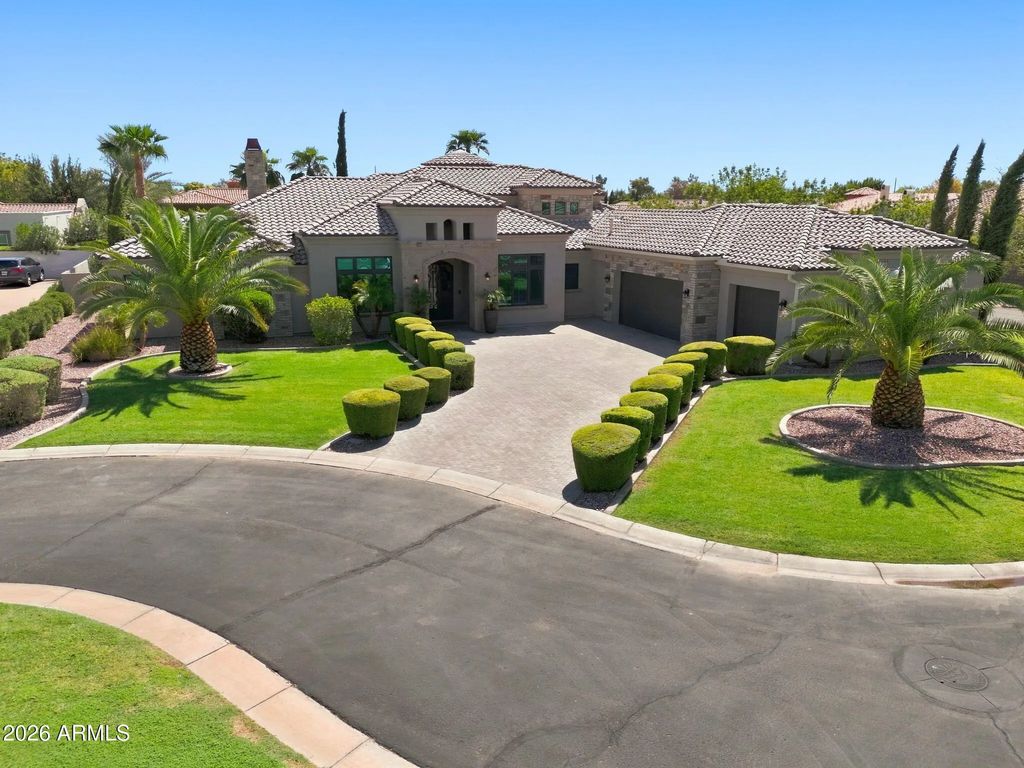3415 E Aquarius Court, Chandler