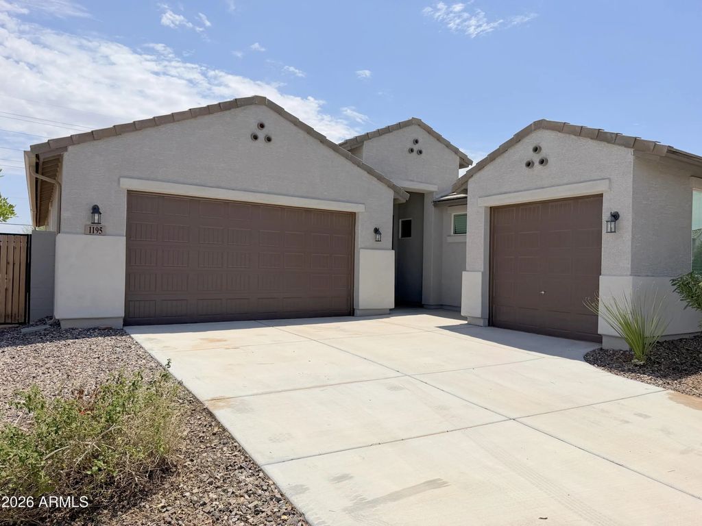 1195 E Riverton Place, Casa Grande