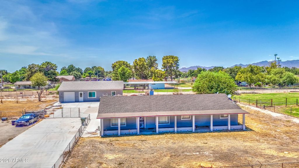 1732 S 175th Drive, Goodyear
