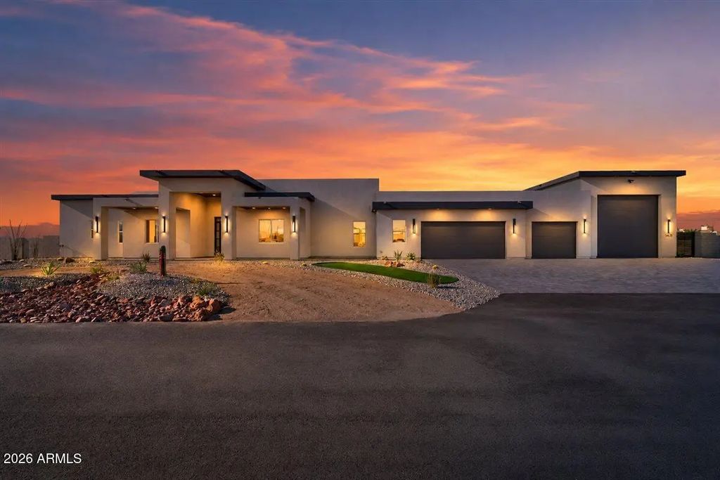 1483 W Paso Nuevo Drive, Phoenix