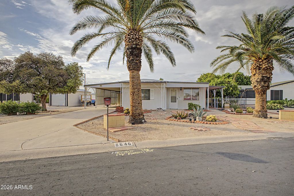 8646 E Dulciana Avenue, Mesa