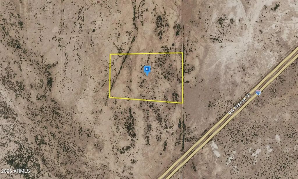 700 E Circle B Road, Willcox