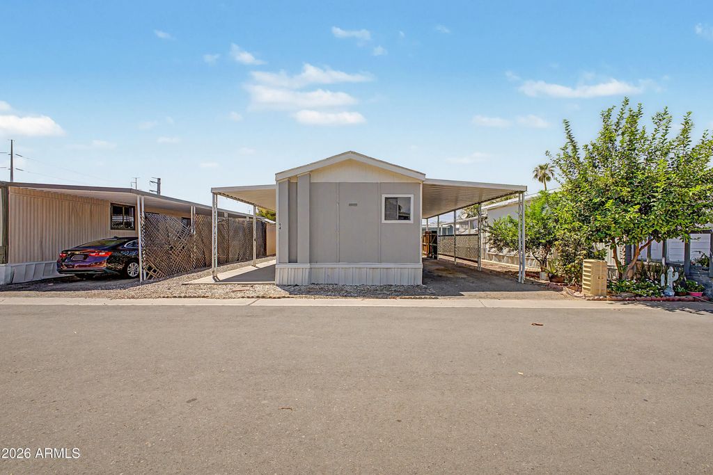 8595 N 71st Avenue (unit 94), Glendale