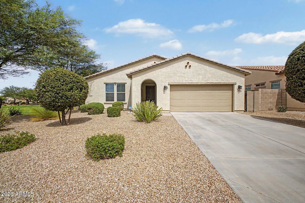 1572 E Luna Blanca Way, San Tan Valley