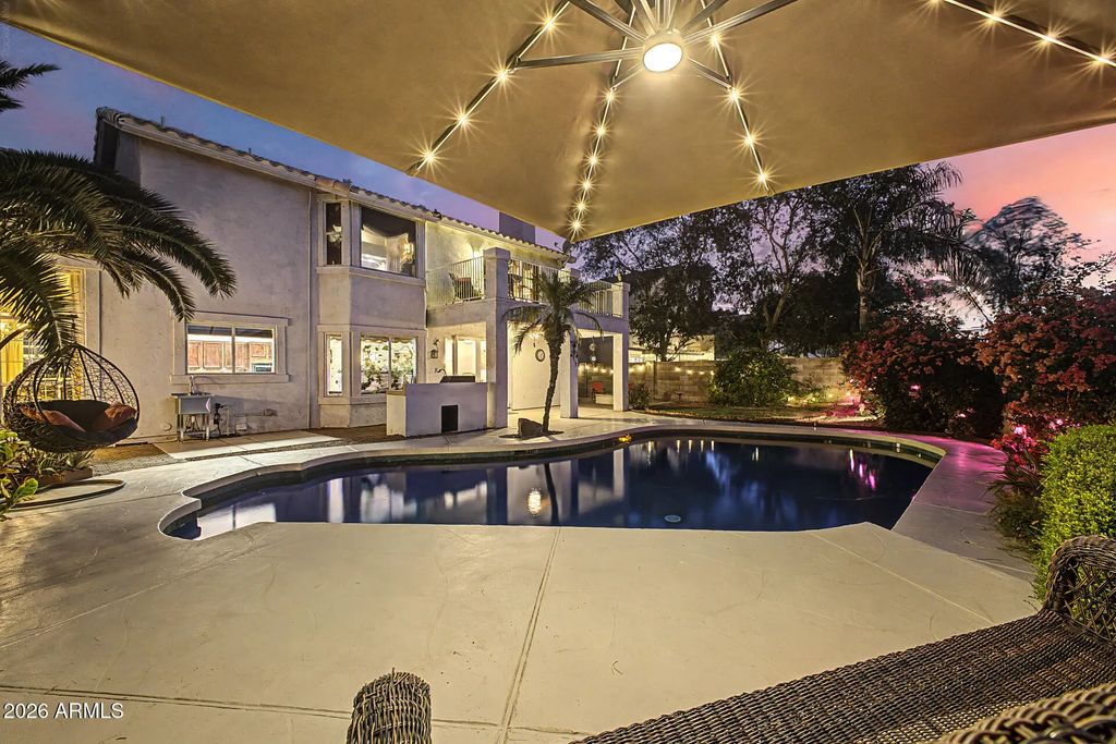 6154 W Quail Avenue, Glendale