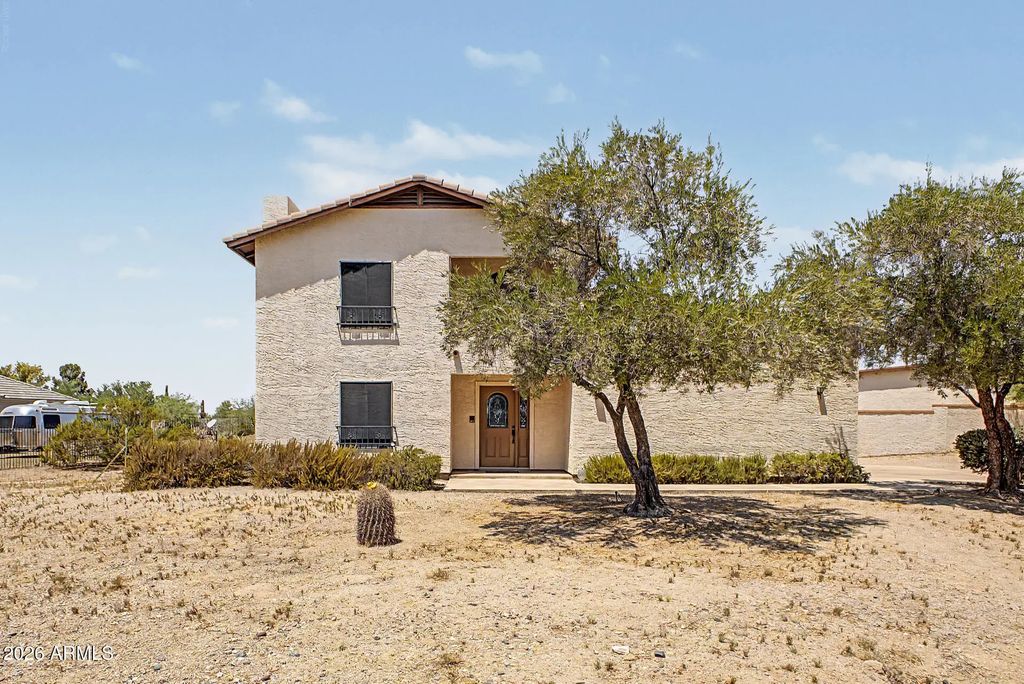 8230 E Mcdowell Road, Mesa