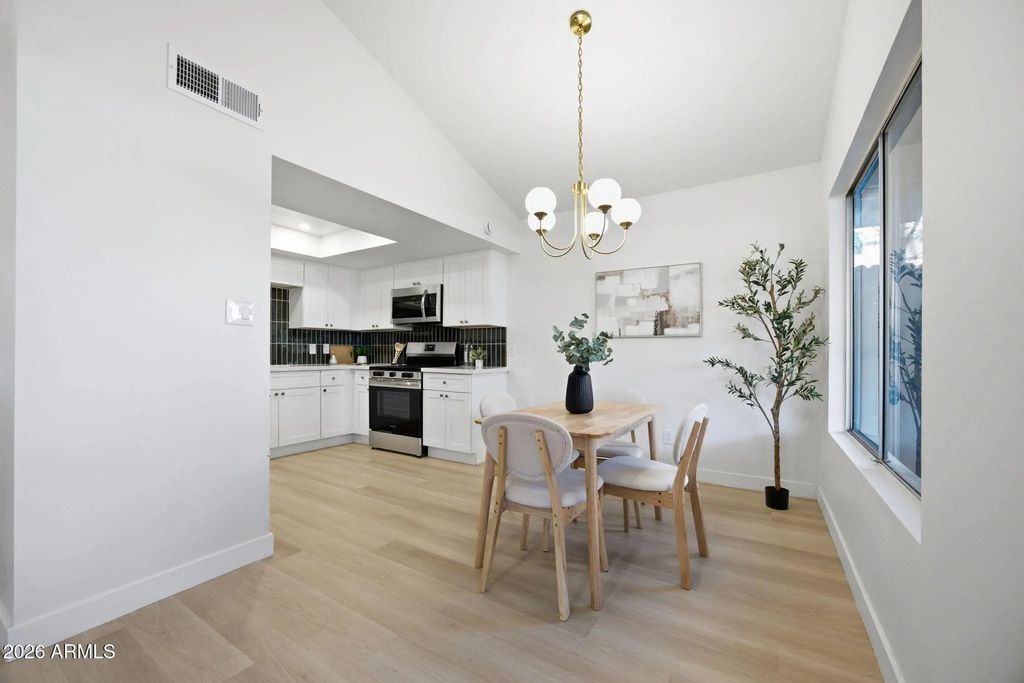 8011 N 49th Avenue, Glendale