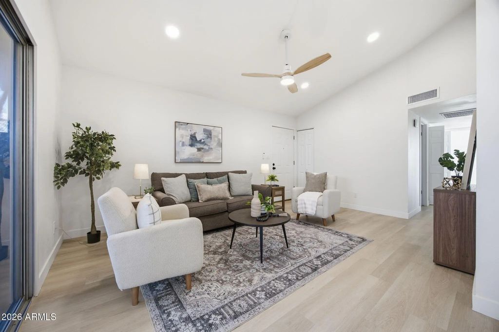 8011 N 49th Avenue, Glendale