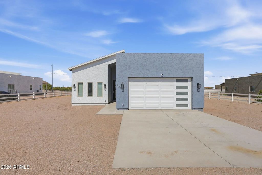 4210 N Roble Circle, Eloy