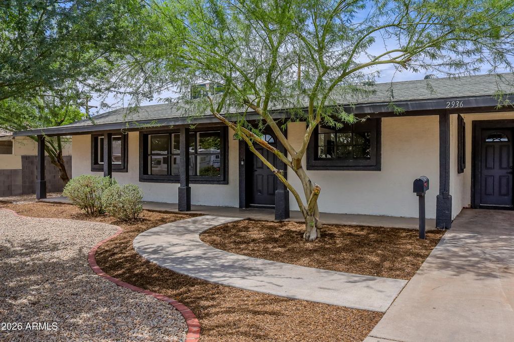 2936 W Highland Avenue, Phoenix