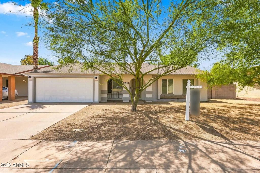 1041 W Kilarea Avenue, Mesa