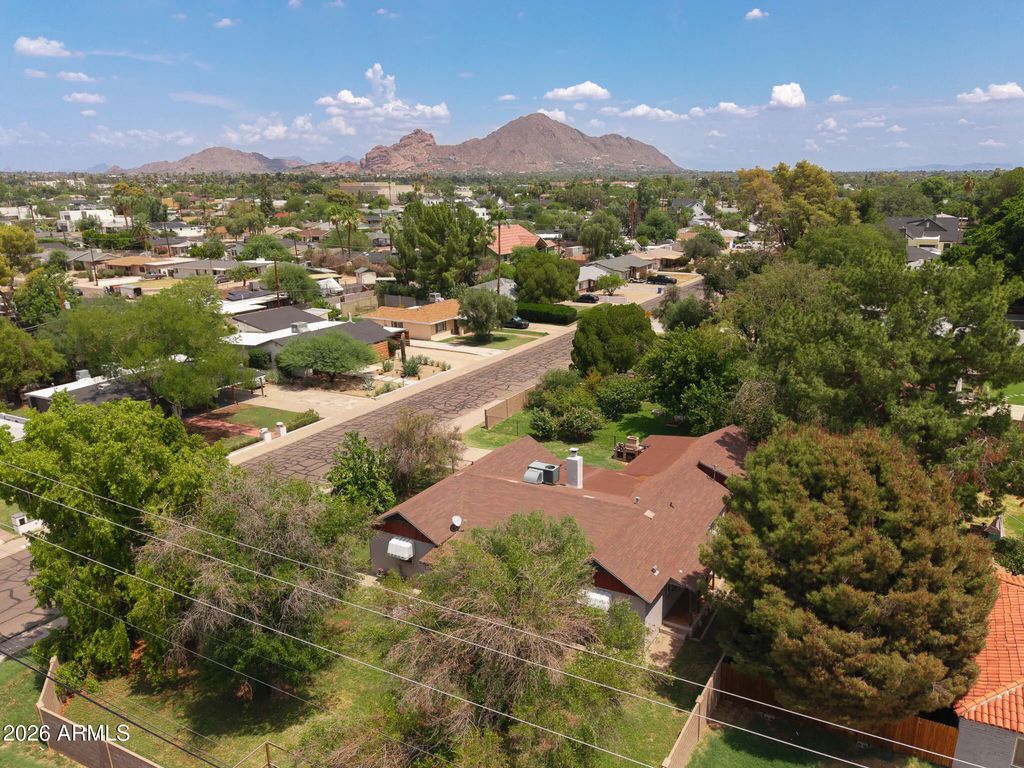 3205 E Clarendon Avenue (unit 13), Phoenix