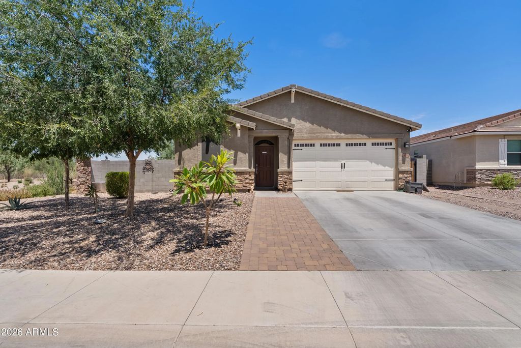 400 W Chaska Trail, San Tan Valley