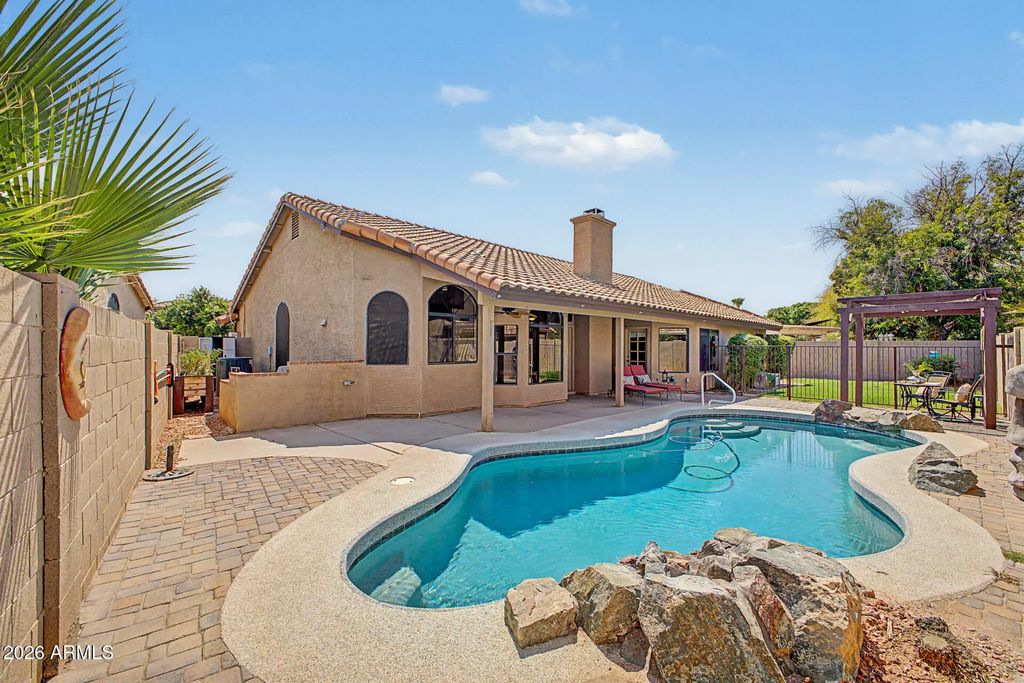 233 N Cottonwood Drive, Gilbert