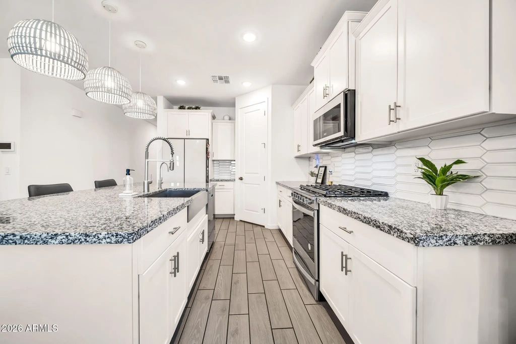 6838 W Beth Drive, Laveen
