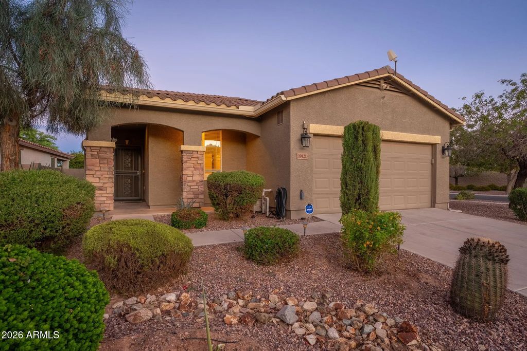19121 N Ventana Lane, Maricopa