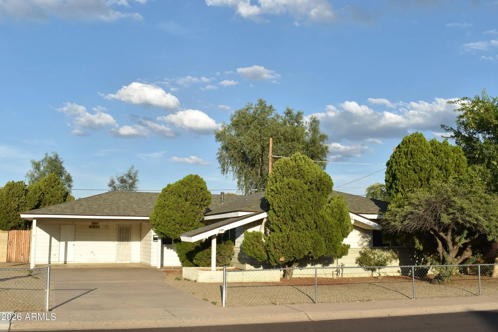 2613 N 74th Place, Scottsdale