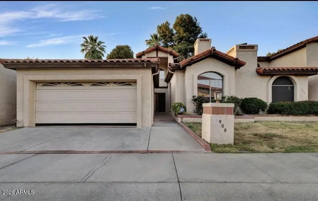 908 W Flynn Lane, Phoenix