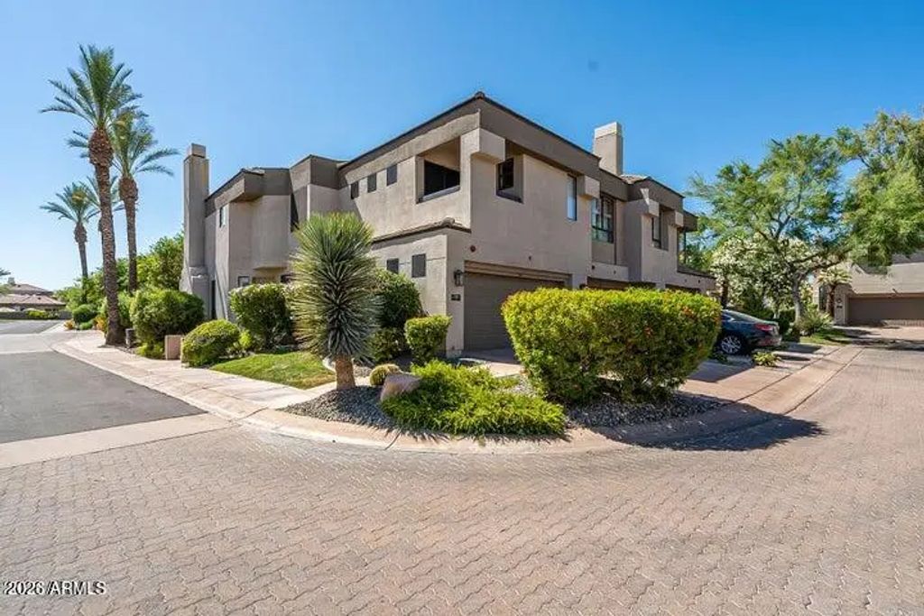 7400 E Gainey Club Drive (unit 114), Scottsdale