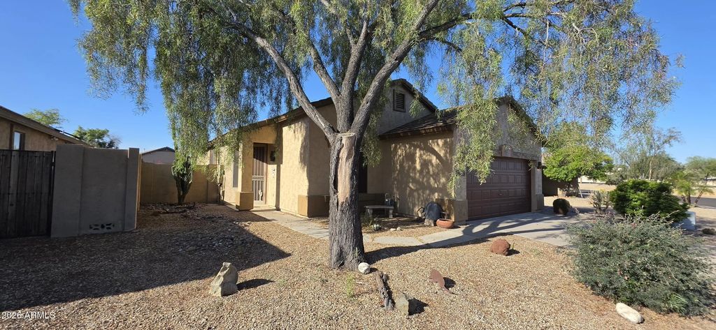 5819 W Puget Avenue, Glendale