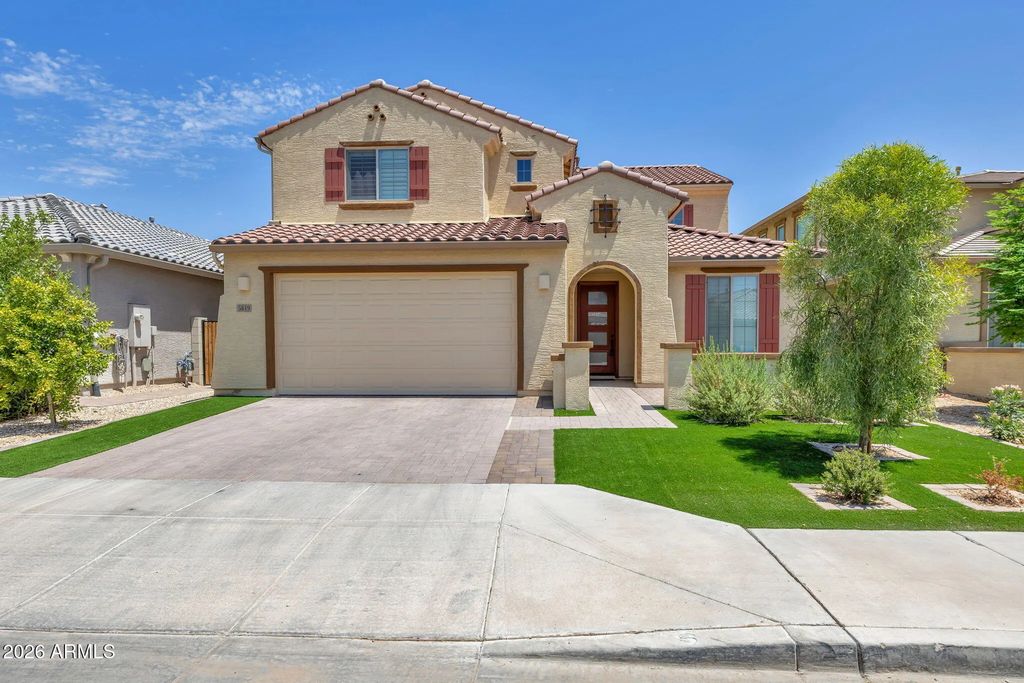 5819 N 88th Lane, Glendale