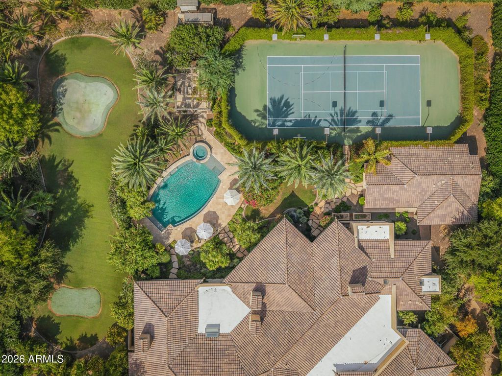 6624 N 66th Place N, Paradise Valley
