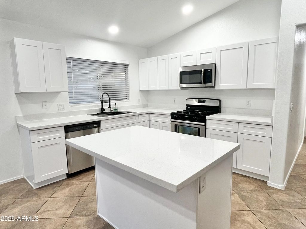 8565 W Denton Lane, Glendale