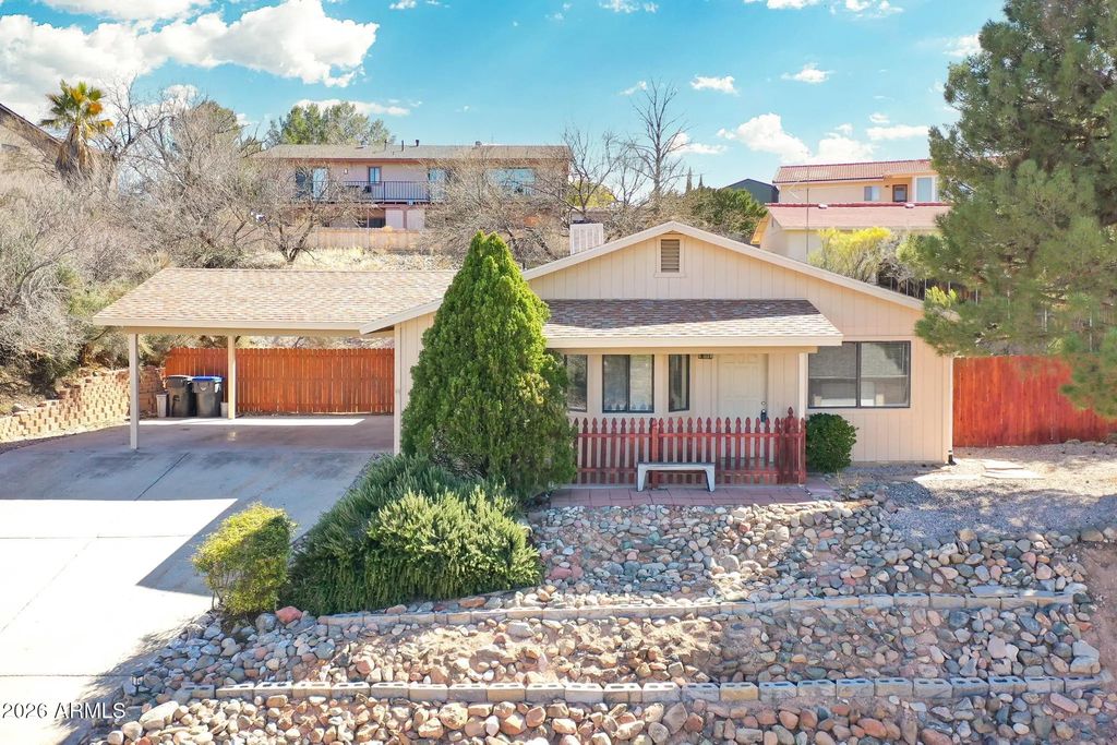 4253 E Mission Lane, Cottonwood