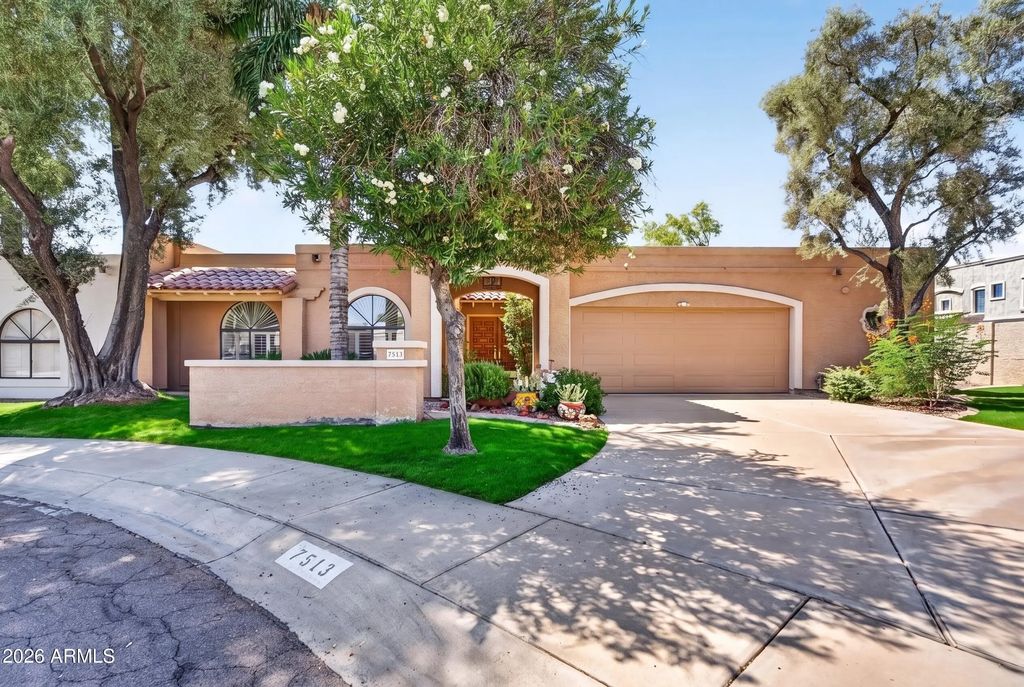 7513 E Clinton Street, Scottsdale