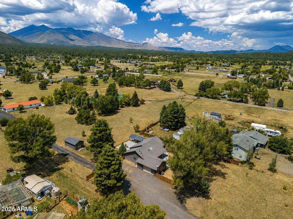 8150 N Masters Lane, Flagstaff